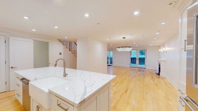 588 Tremont St 1, Boston, MA 02118