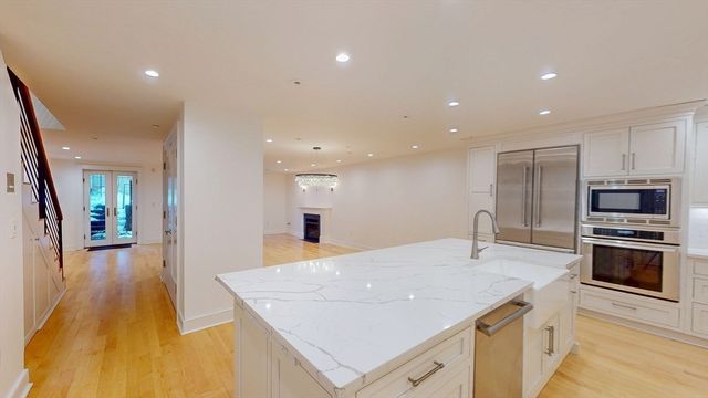 588 Tremont St 1, Boston, MA 02118