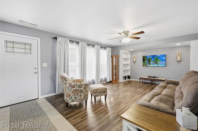 3436 Creekwood Drive, Bridgeport Charter Township, MI 48601