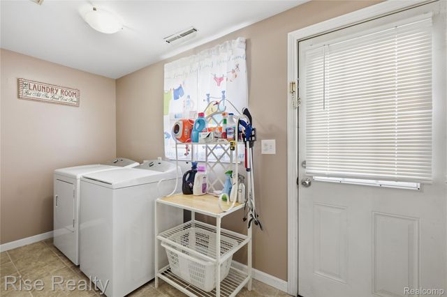 3436 Creekwood Drive, Bridgeport Charter Township, MI 48601