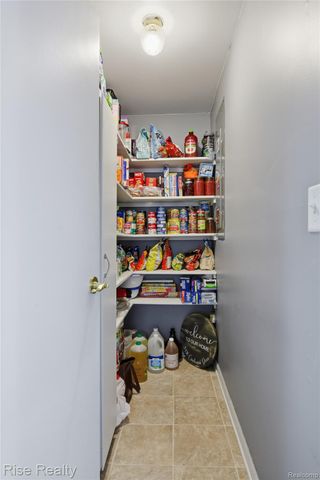 3436 Creekwood Drive, Bridgeport Charter Township, MI 48601