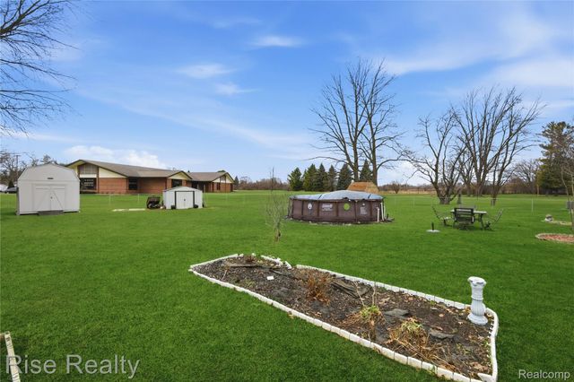 3436 Creekwood Drive, Bridgeport Charter Township, MI 48601