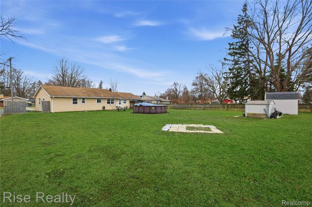 3436 Creekwood Drive, Bridgeport Charter Township, MI 48601
