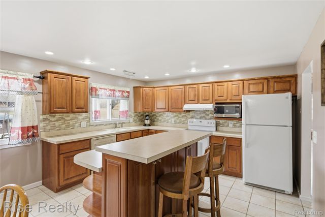 3436 Creekwood Drive, Bridgeport Charter Township, MI 48601