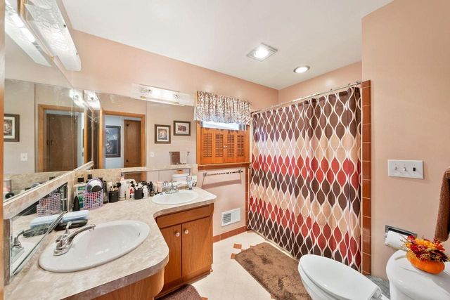 3722 Saint Clair STREET, Racine, WI 53402