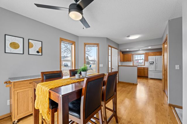 10431 64th Way NE, Albertville, MN 55301