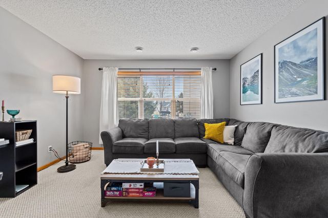 10431 64th Way NE, Albertville, MN 55301