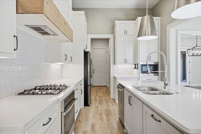 306 N 11th Street, Wolfforth, TX 79382