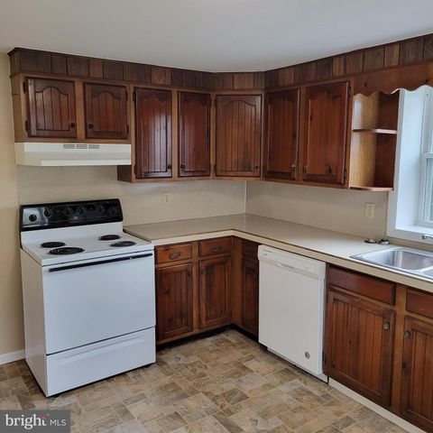 826 MAPLE STREET, Waynesboro, PA 17268
