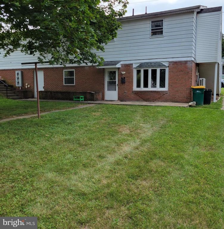 826 MAPLE STREET, Waynesboro, PA 17268