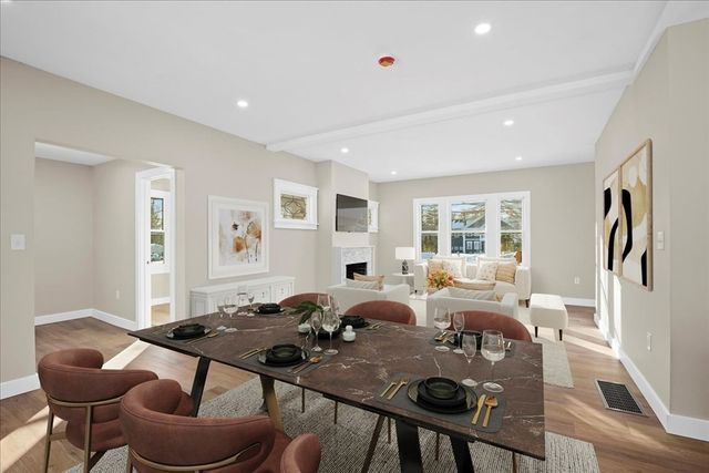 270 Brattle St, Holden, MA 01520