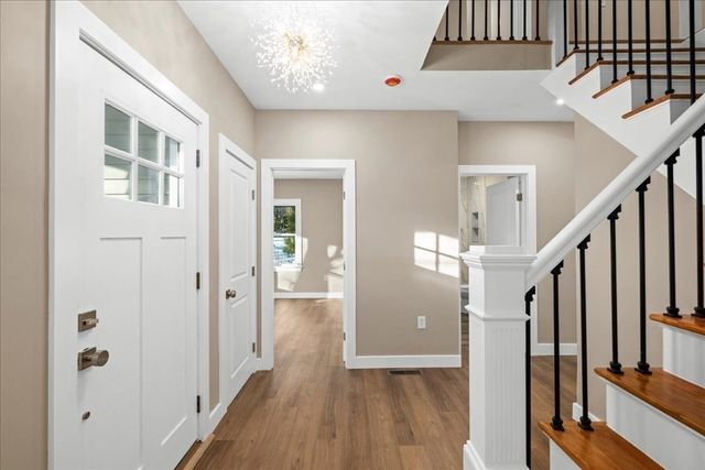 270 Brattle St, Holden, MA 01520