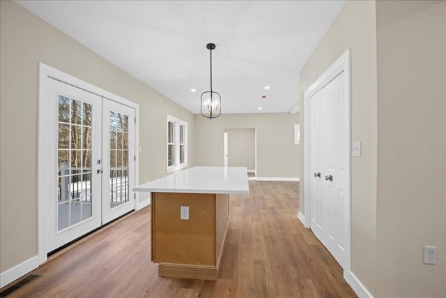 270 Brattle St, Holden, MA 01520