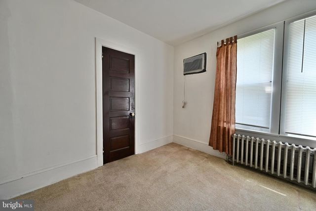 438 W 3RD ST, Florence, NJ 08518
