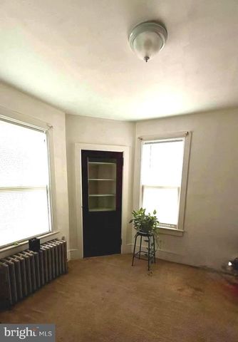 438 W 3RD ST, Florence, NJ 08518