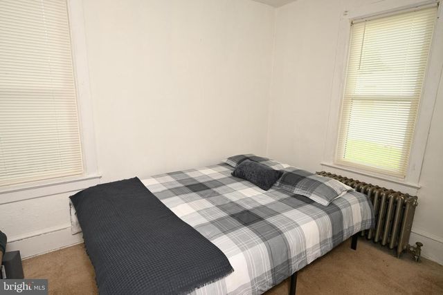 438 W 3RD ST, Florence, NJ 08518