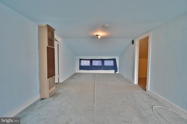 438 W 3RD ST, Florence, NJ 08518
