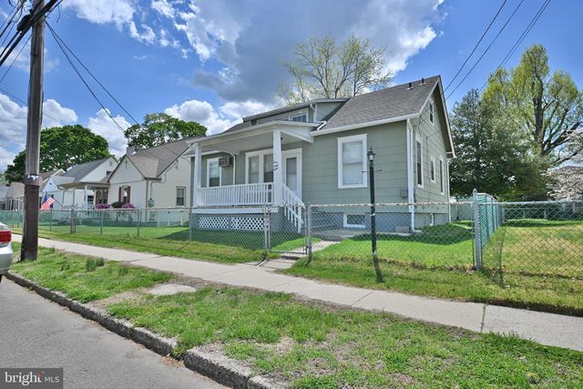 438 W 3RD ST, Florence, NJ 08518