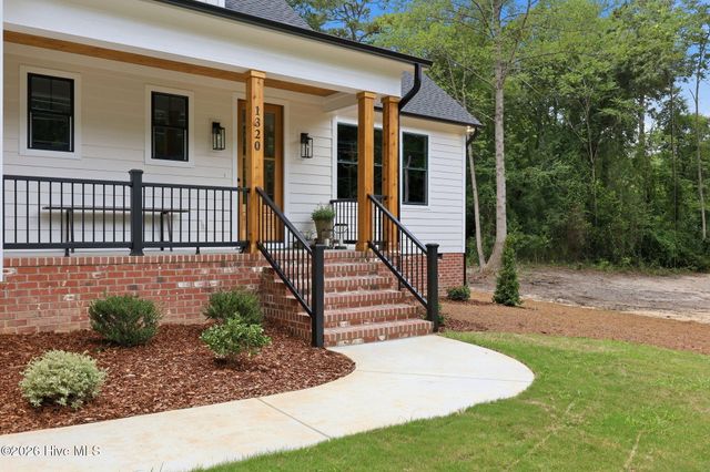 1320 S Mcneill Street, Carthage, NC 28327