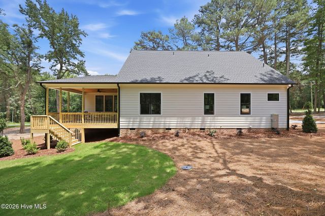 1320 S Mcneill Street, Carthage, NC 28327