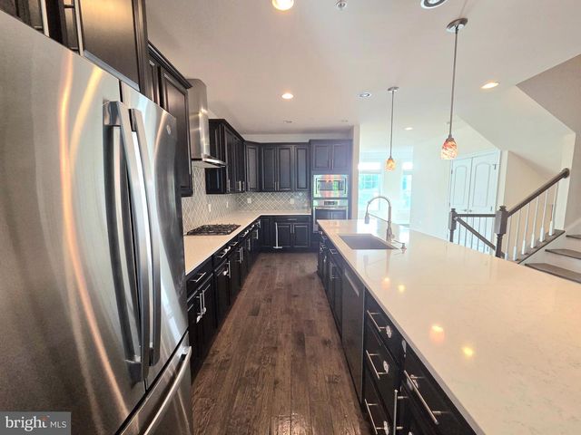 5415 STREAM BANK LN, Greenbelt, MD 20770