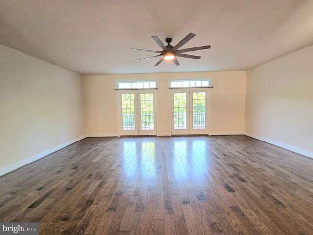 5415 STREAM BANK LN, Greenbelt, MD 20770