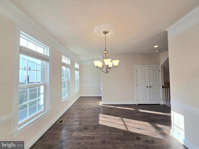 5415 STREAM BANK LN, Greenbelt, MD 20770