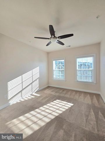 5415 STREAM BANK LN, Greenbelt, MD 20770