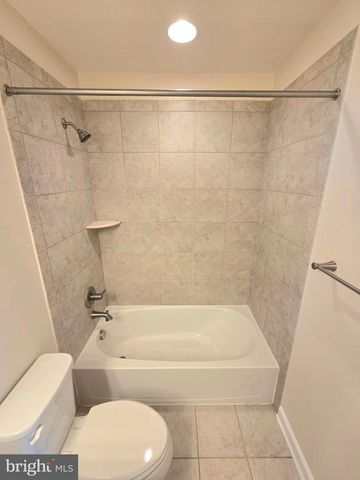 5415 STREAM BANK LN, Greenbelt, MD 20770