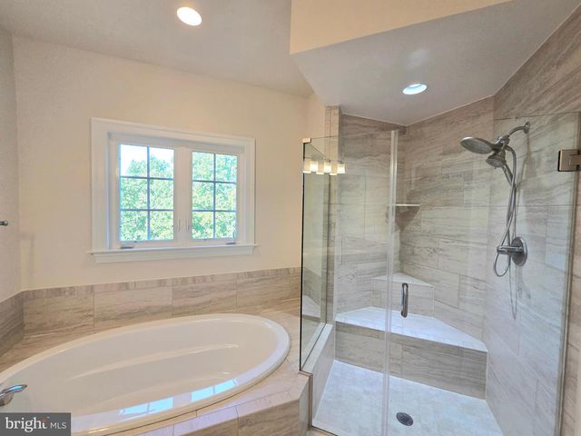 5415 STREAM BANK LN, Greenbelt, MD 20770