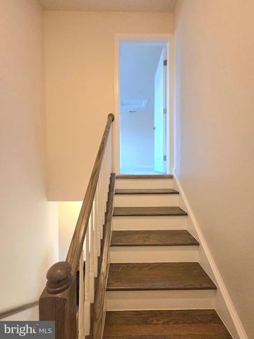 5415 STREAM BANK LN, Greenbelt, MD 20770