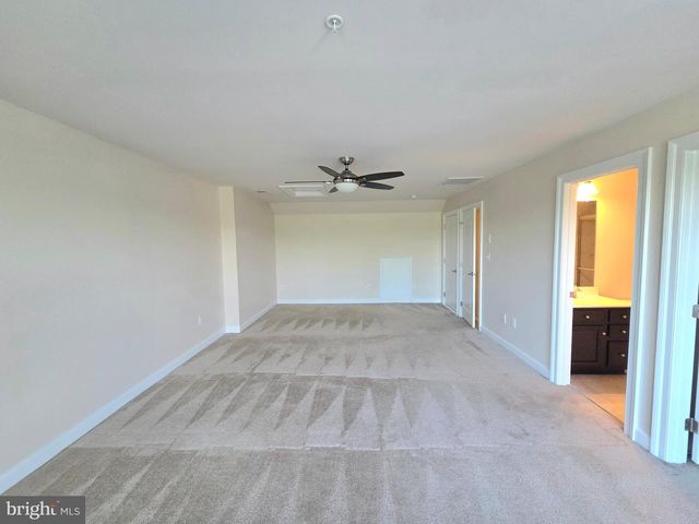 5415 STREAM BANK LN, Greenbelt, MD 20770