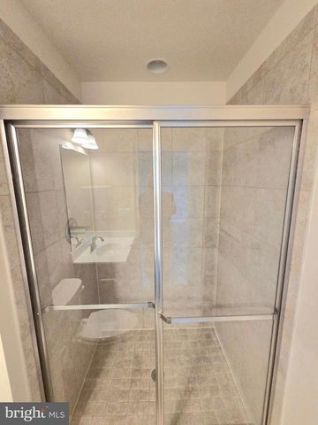 5415 STREAM BANK LN, Greenbelt, MD 20770