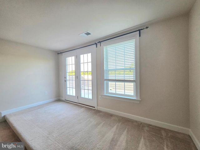 5415 STREAM BANK LN, Greenbelt, MD 20770