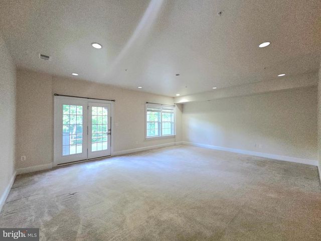 5415 STREAM BANK LN, Greenbelt, MD 20770