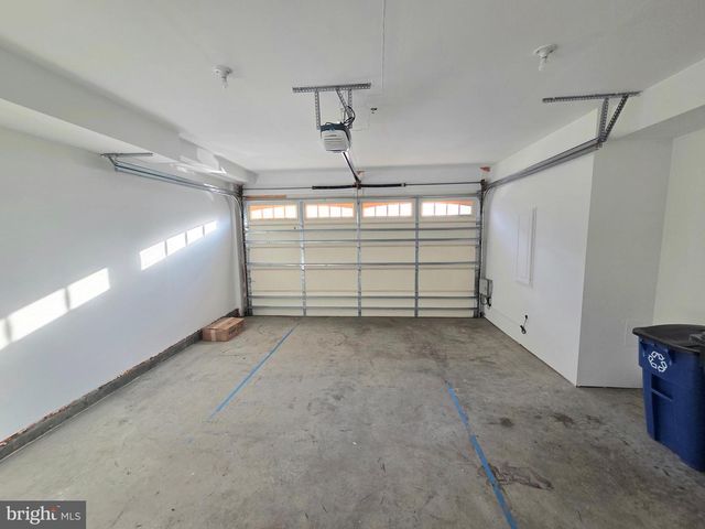 5415 STREAM BANK LN, Greenbelt, MD 20770