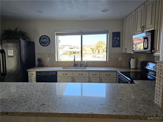 6246 S Vista Laguna Drive, Fort Mohave, AZ 86426