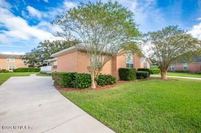 4967 LAUREL GREEN Way E, Jacksonville, FL 32225