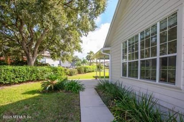 4967 LAUREL GREEN Way E, Jacksonville, FL 32225