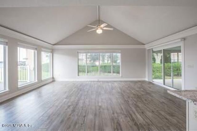 4967 LAUREL GREEN Way E, Jacksonville, FL 32225
