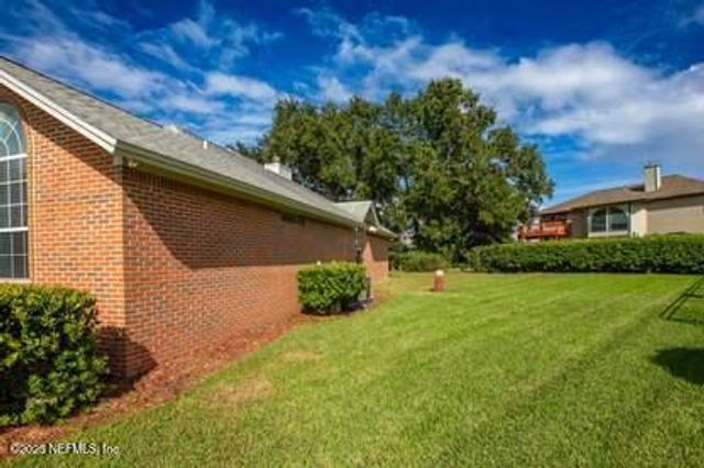 4967 LAUREL GREEN Way E, Jacksonville, FL 32225