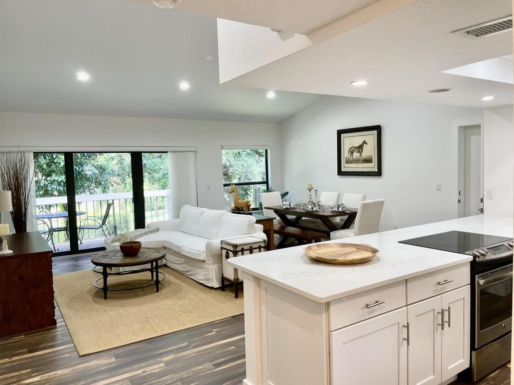 11863 WIMBLEDON Circle 546, Wellington, FL 33414