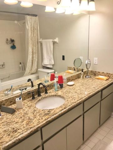 104 Saint Charles Pl, Nashville, TN 37212