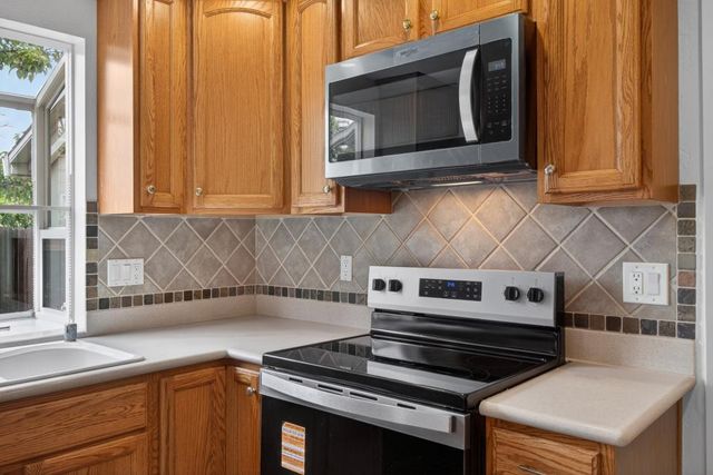 6013 Ellerslee Dr, Carmichael, CA 95608