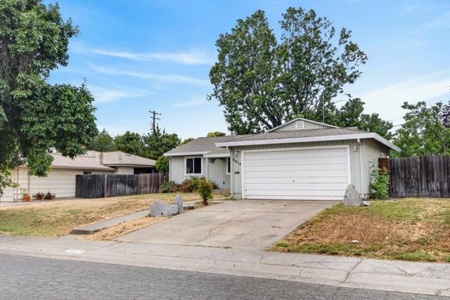 6013 Ellerslee Dr, Carmichael, CA 95608