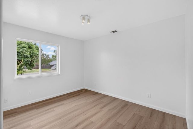 6013 Ellerslee Dr, Carmichael, CA 95608