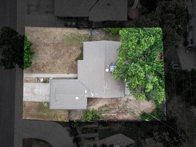 6013 Ellerslee Dr, Carmichael, CA 95608