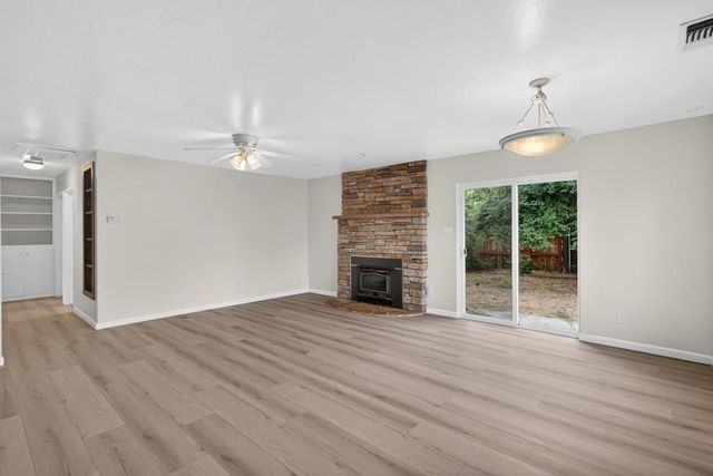 6013 Ellerslee Dr, Carmichael, CA 95608