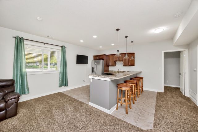 2500 NE 11th Street, Grimes, IA 50111