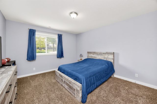 2500 NE 11th Street, Grimes, IA 50111